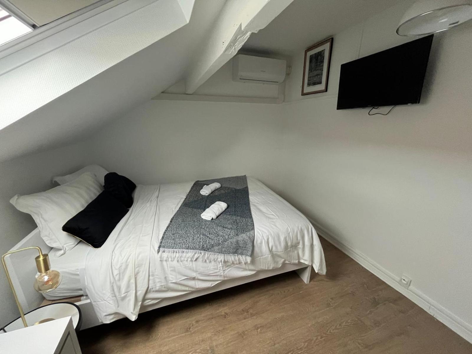 Chambre Tout Confort Hotell Limay Rum bild